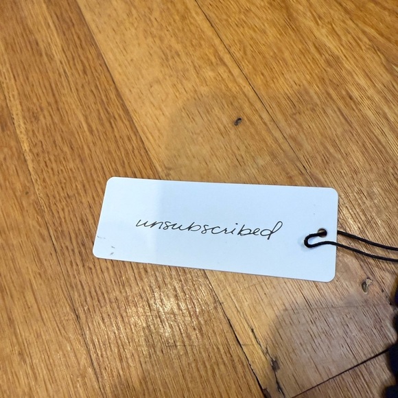 NWT Unsubscribed 100% Linen High-Rise Beach Shorts - Picture 7 of 7